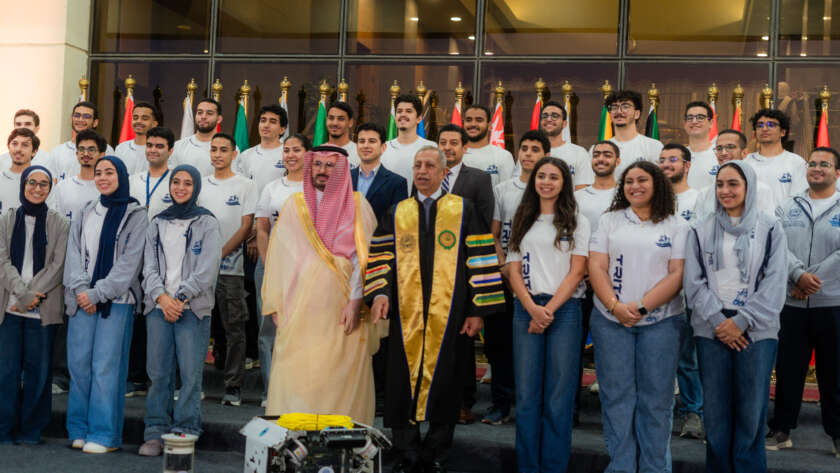 The prestigious event was graced by the presence of notable dignitaries, foremost among whom were His Excellency Abdullah bin Nasser Al-Dawood, Consul General of the Kingdom of Saudi Arabia in Alexandria, and Professor Dr. Ismail Abdel Ghafar Ismail Farag, President of the AASTMT.